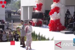 Cakra Khan dan Isyana Sarasvati duet pada upacara perayaan HUT RI