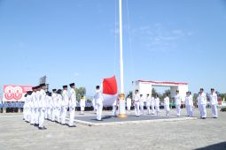 Densus 88 peringati HUT ke-80 RI di Ponpes Lombok Timur