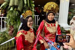 Ribuan peserta upacara HUT ke-80 RI mulai padati Istana Merdeka