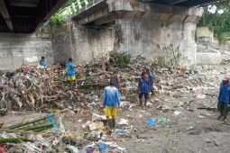 Mataram alokasikan Rp1,5 miliar guna perbaikan drainase dan jalan akibat banjir