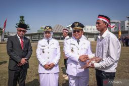 Sebanyak 1.340 narapidana Lapas Lombok Barat dapat remisi di HUT ke-80 RI