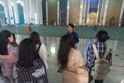 Mengenal destinasi wisata religi di Masjid Al-Akbar Surabaya