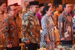 Prabowo strongly committed to 1945 constitution: Minister
