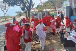 Cincin perak jadi hadiah istimewa di Lomba HUT RI ALIN Bima