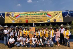 1.000 Kacamata gratis dibagikan! Leo Club Binus Bekasi Buka Jalan Indonesia Melek Literasi