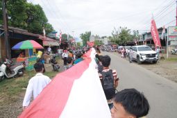 Ribuan warga meriahkan karnaval HUT Ke-80 RI di Bengkayang Kalbar