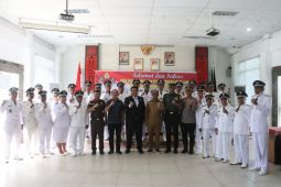 25 kepala desa di Samosir mendapat perpanjangan masa jabatan dua tahun