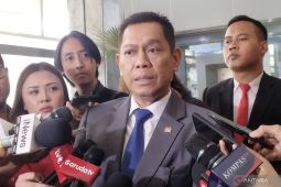 Adies: Anggota  DPR joget di sidang tahunan saat acara inti selesai