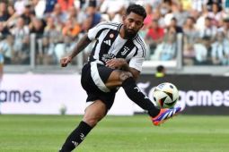 Nottingham rekrut Douglas Luiz dari Juventus