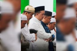 Bupati Lamandau shalat Idul Fitri di Masjid Baiturrahman