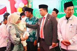 Bupati Lamandau serahkan santunan kepada 125 anak yatim piatu