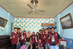 Mahasiswa KKN Universitas Bung Hatta Padang bantu digital  promosi produk UMKM Agam