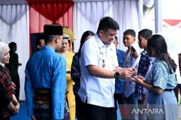 Percepat pertumbuhan investasi, Bobby janjikan insentif ke pelaku usaha