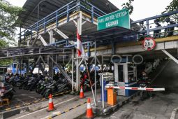 Pengelola pertimbangkan bangun tempat parkir bertingkat di luar area Ragunan