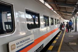 Daop Jember laporkan 2 perjalanan KA sempat terdampak gempa Bekasi