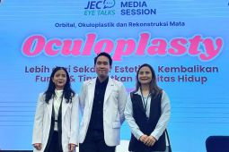 Dokter tegaskan okuloplasti miliki fungsi medis penting
