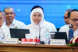 Khofifah instruksikan kepala daerah di Jatim pantau distribusi beras