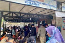 Disdukcapil Batam layani hingga 500 orang per hari untuk urus adminduk