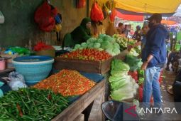 Forum Kota Sehat Makassar memotivasi pedagang kelola sampah pasar