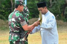 TNI renovasi RTLH dan bangun sumur di Belitung Timur
