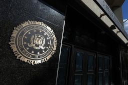 FBI gerebek rumah mantan penasihat Presiden Donald Trump