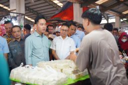 Wapres RI tinjau Pasar Flamboyan apresiasi stabilitas inflasi Pontianak