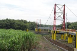 Menteri PU: Jembatan Gantung Babakan Losari Lor buka akses desa di Jabar-Jateng