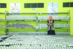 Khofifah puji perkembangan SPPG di Ponpes Al Anwar Bangkalan