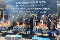 Bea Cukai Bojonegoro musnahkan 8,5 juta batang rokok ilegal