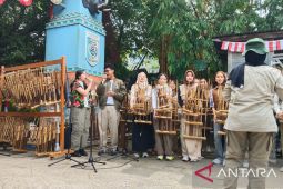 Komunitas TMA asal Bandung perkenalkan angklung lewat tur budaya ke Australia