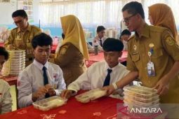 Cegah keracunan, Presiden Prabowo perintahkan dapur MBG punya "test kit"