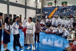 Wali Kota Pematangsiantar ajak warga budayakan menabung