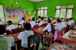 KPP Manokwari sosialisasi kesadaran pajak kepada pelajar SMP Negeri 2