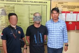 BPOM Aceh serahkan seorang tersangka pengedar obat ilegal ke Kejari Bireuen