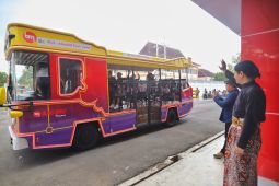 Bupati Arifin luncurkan Trans-Trenggalek rute Tulungagung-Pasar Pon