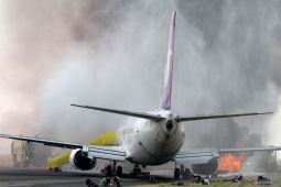 Simulasi penanggulangan keadaan darurat di bandara