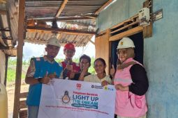 Cahaya Keadilan Energi, PLN Bawa Terang ke Dusun Padi Sambas