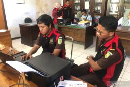 Kejari Dompu geledah kantor BPKAD dan DPMPD
