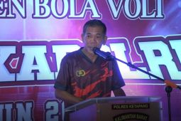 Wabup Ketapang tutup Kejuaraan Bola Voli Kapolres Cup 2025