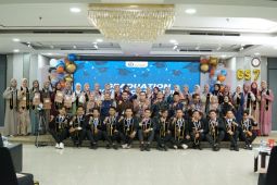 YBM BRILiaN Region 5 Bandar Lampung gelar Graduation Ceremony Bright Scholarship Batch 7