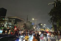 Massa kembali unjuk rasa di  persimpangan Jalan Otista Raya Jaktim