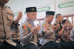 Polda Banten gelar salat ghaib untuk pengemudi ojol Affa Kurniawan