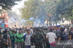 Bahaya gas air mata bila terhirup masuk ke dalam paru