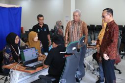 Kalbar meluncurkan program AKASIA percepat dokumen kependudukan