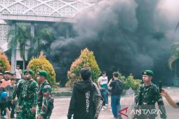 Kerugian kebakaran Gedung DPRD NTB ditaksir puluhan miliar