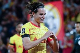 Lens rebut puncak klasemen Ligue 1 usai PSG tumbang dari Monaco