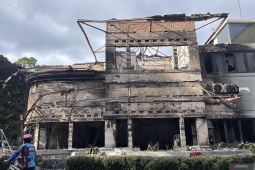 Wali Kota Bandung: Lima bangunan rusak berat dibakar pendemo