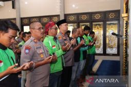 Polres dan komunitas ojol Sumenep adakan shalat gaib untuk Affan