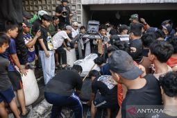 Pejabat "flexing" harta berulang, dinilai lupa kepekaan sosial