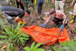 Polhukam kemarin dari korupsi hingga temuan kerangka manusia